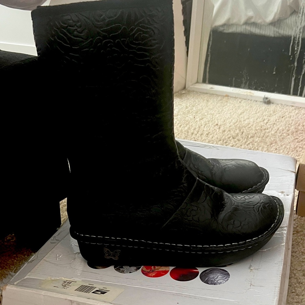 Alegria Black Floral Embossed Winter Boots
